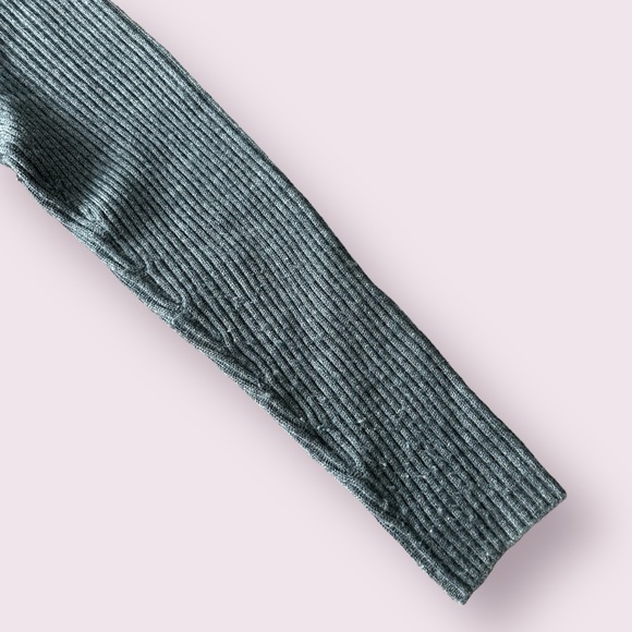 Women’s J. Crew Grey Wool Zip Front Long Sweater With Belt Size Medium - Picture 10 of 11